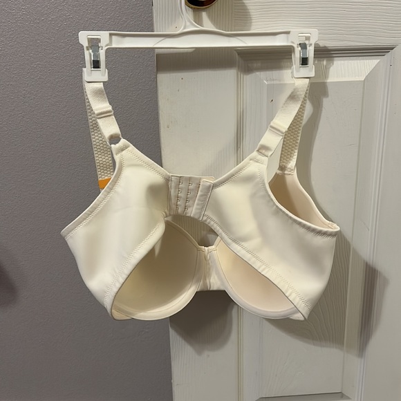 Brand new with tags Vanity Fair full figure Bra - Picture 2 of 7